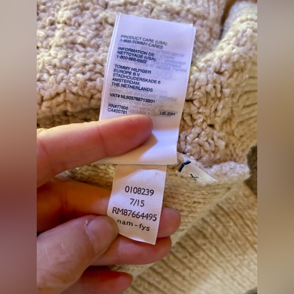 🔥Tommy Hilfiger Half Zip Mock Neck Sweater🔥 - Picture 10 of 12